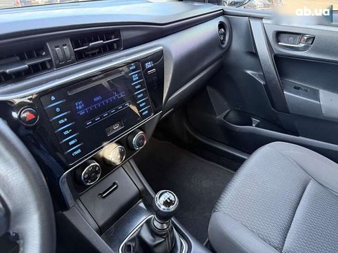 Toyota Corolla 2017 - фото 20