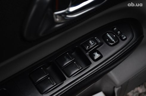 Subaru Forester 2007 черный - фото 17