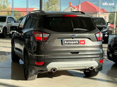 Ford Kuga 2017 серый - фото 7