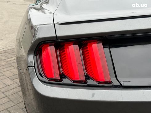 Ford Mustang 2016 серый - фото 11