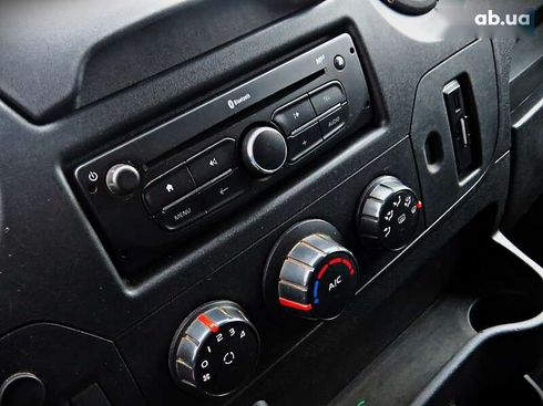 Renault Master 2017 - фото 10