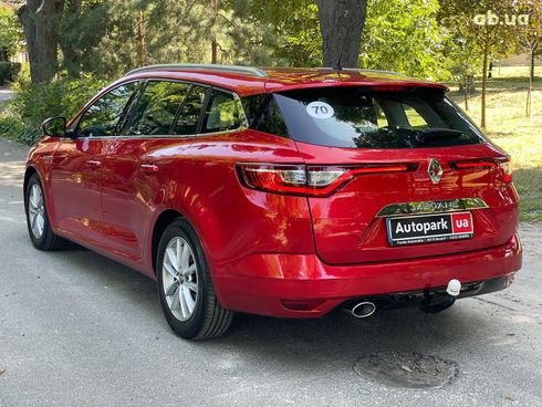 Renault Megane 2018 красный - фото 9