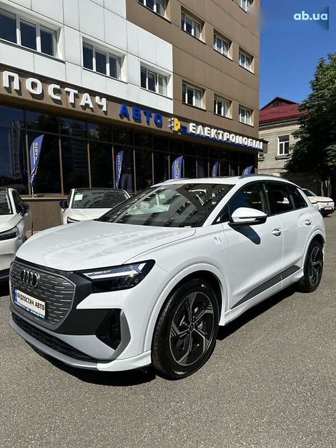 Audi Q4 e-tron 2025 - фото 8