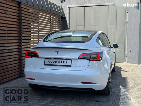 Tesla Model 3 2023 - фото 10