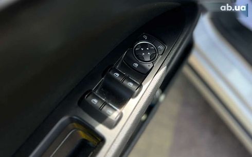 Ford Fusion 2017 - фото 17