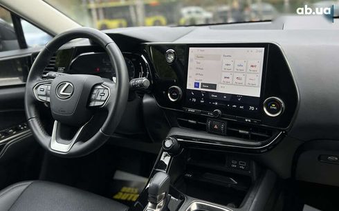 Lexus NX 2022 - фото 16