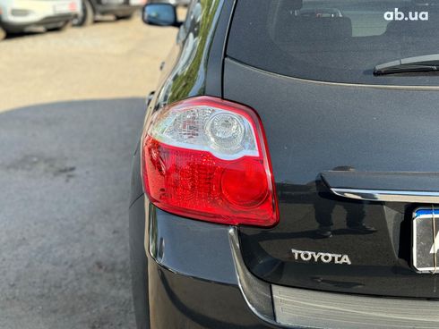 Toyota Auris 2010 черный - фото 12