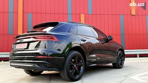 Audi Q8 2019 - фото 12