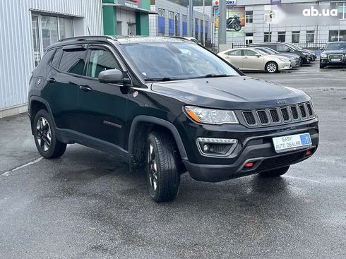 Jeep Compass 2017 - фото 3