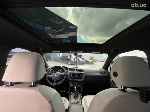 Volkswagen Tiguan 2020 черный - фото 33