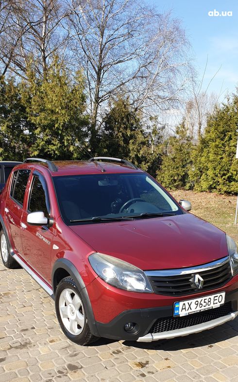 Renault Sandero Stepway 2012 красный - фото 9