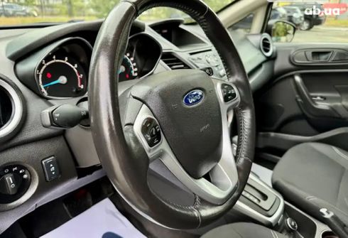 Ford Fiesta 2018 серый - фото 11