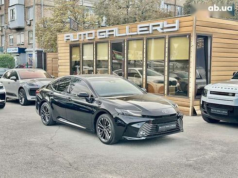 Toyota Camry 2025 - фото 10