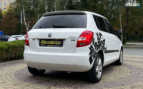 Skoda Fabia 2011 - фото 7
