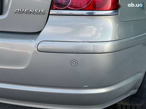 Toyota Avensis 2005 - фото 10