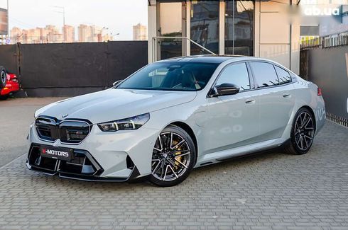 BMW M5 2025 - фото 2