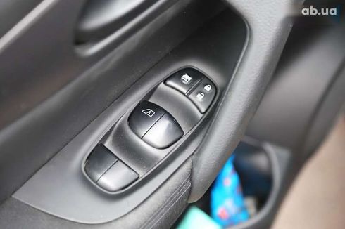 Nissan Qashqai 2017 - фото 19