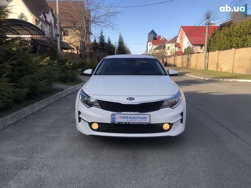 Kia K5 2017 - фото 2