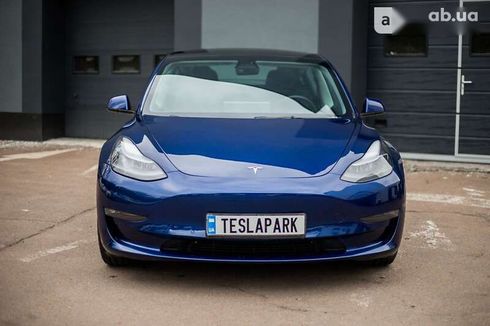 Tesla Model 3 2022 - фото 2