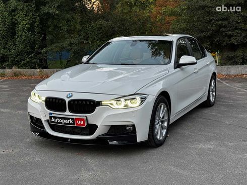 BMW 3 серия 2016 белый - фото 2