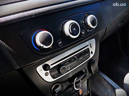 Renault Megane 2014 - фото 11