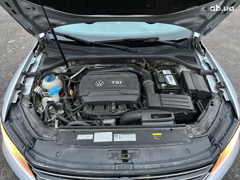 Volkswagen Passat 2016 серый - фото 38