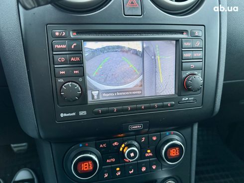 Nissan Qashqai 2013 серебристый - фото 6