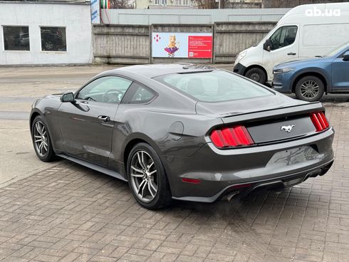 Ford Mustang 2016 серый - фото 13