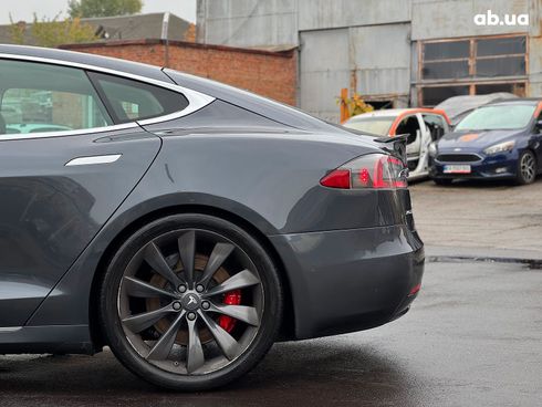 Tesla Model S 2017 серый - фото 10