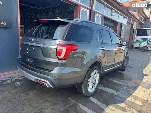 Ford Explorer 2017 - фото 2