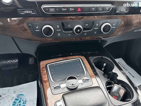 Audi Q7 2017 - фото 26