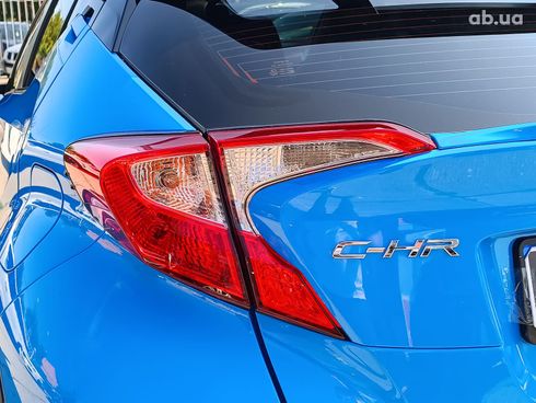 Toyota C-HR 2018 синий - фото 9
