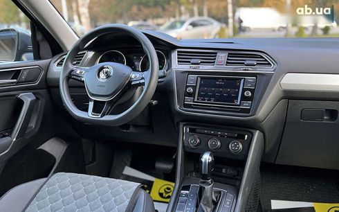 Volkswagen Tiguan 2018 - фото 17