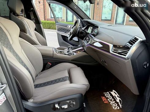 BMW X5 M 2022 - фото 30