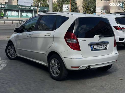 Mercedes-Benz A-Класс 2010 - фото 5