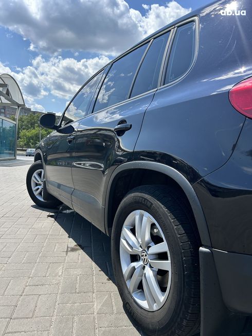 Volkswagen Tiguan 2015 черный - фото 17