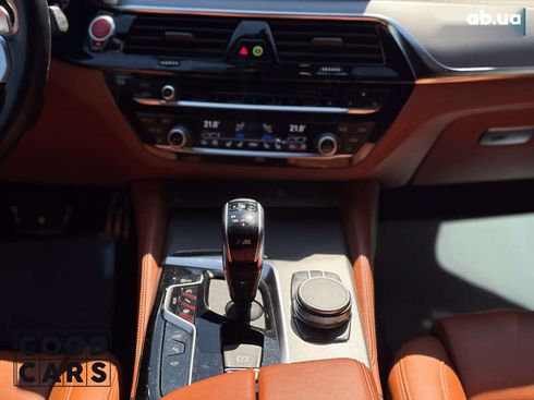 BMW M5 2019 - фото 21