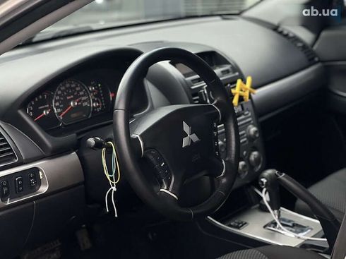 Mitsubishi Galant 2009 - фото 27