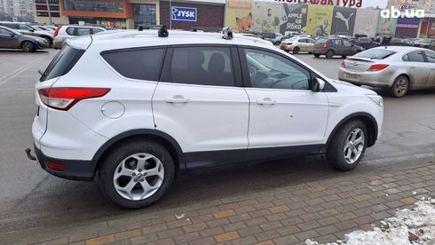 Ford Kuga 2015 белый - фото 3