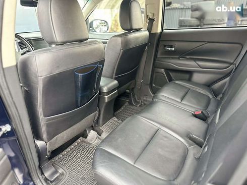 Mitsubishi Outlander 2016 - фото 7