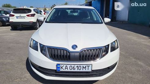 Skoda Octavia 2017 - фото 22