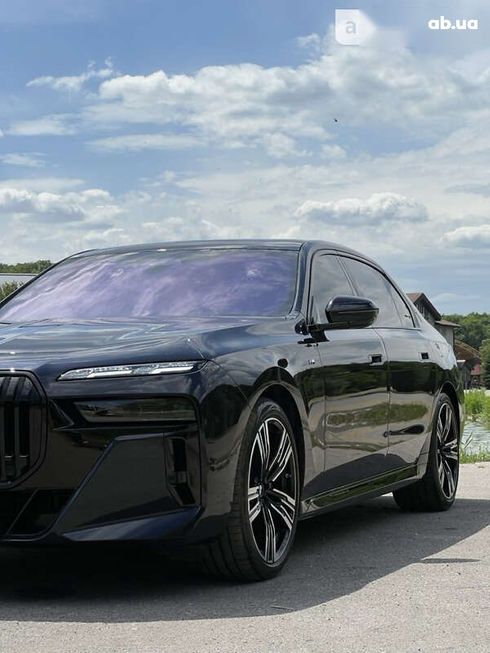 BMW 7 серия 2023 - фото 11