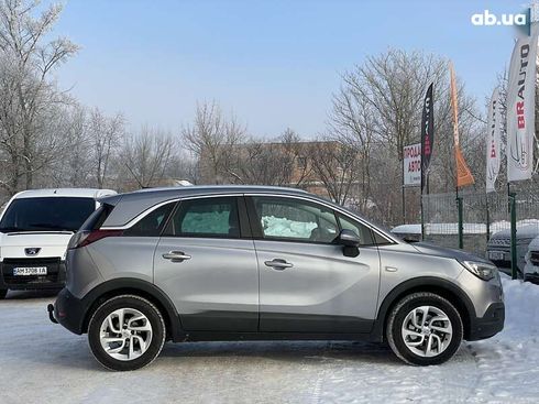 Opel Crossland X 2020 - фото 22