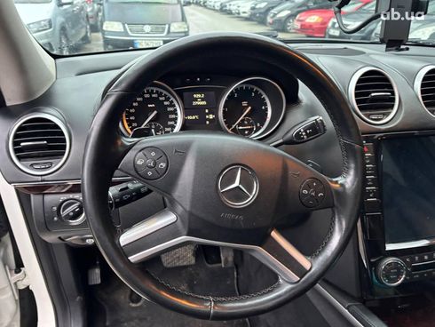 Mercedes-Benz GL-Класс 2011 белый - фото 37