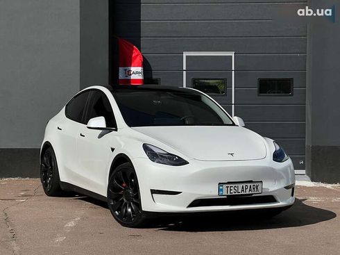 Tesla Model Y 2022 - фото 2