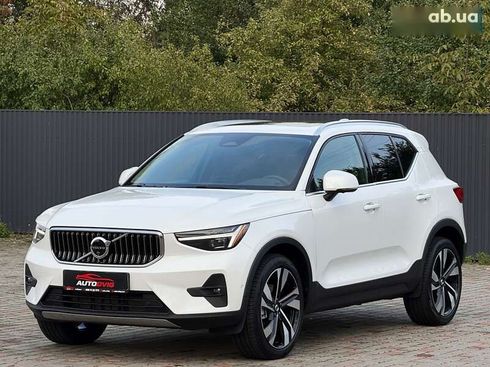 Volvo XC40 2024 - фото 8