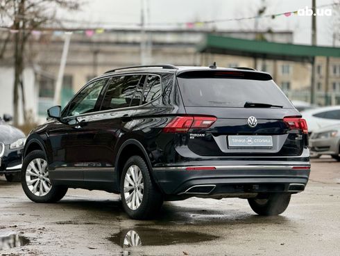 Volkswagen Tiguan 2018 черный - фото 5