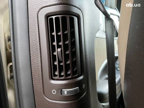 Hyundai Santa Fe 2013 белый - фото 13