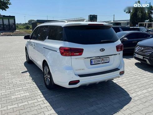 Kia Carnival 2019 - фото 7
