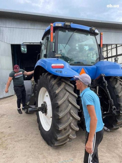 New Holland T8050 2011 - фото 6